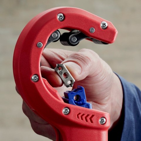 Knipex 90 23 01 BK ręczne narzędzie do cięcia rur Obcinak do rur