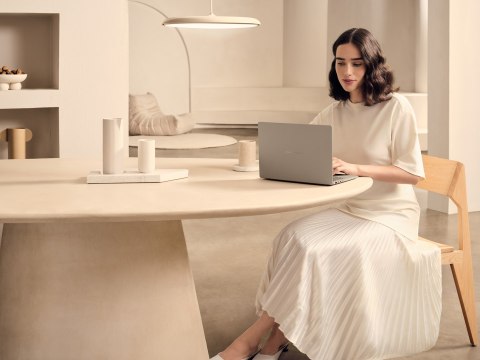 ASUS Zenbook A14 UX3407RA-QD020W X Elite X1E 78 100 14.0" WUXGA OLED 60Hz 400nits Glossy 32GB LPDDR5X SSD1TB Qualcomm Adreno GPU