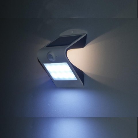Projektor solarny V-TAC VT-767-2 1,5W LED 4000K 220lm (SKU 8277) Czarny