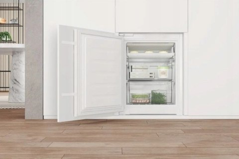 Chłodziarko-zamrażarka WHIRLPOOL WHC18 T132