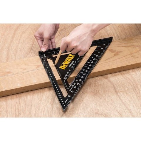Przymiar dekarski aluminiowy 30cm (300 mm) Przymiar dekarski aluminiowy 30cm (300 mm)