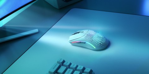 Bezprzewodowa mysz gamingowa Glorious Model O 2 - biała, matowa