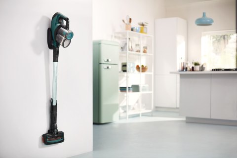 Philips SpeedPro Aqua Odkurzacz bezprzewodowy z nasadką zasysającą 180°