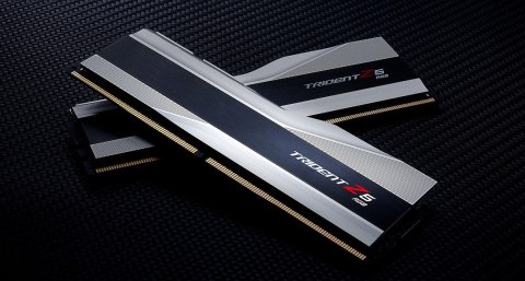 G.SKILL 32GB zestaw DDR5 5600 CL28 Trident Z5 RGB srebrny