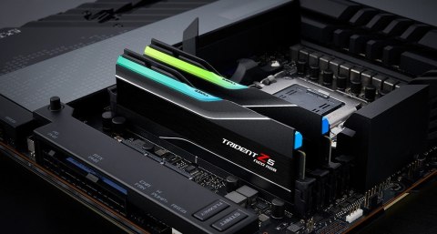 G.SKILL 64GB kit DDR5 6000 CL28 Trident Z5 Neo RGB AMD EXPO