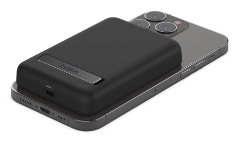Powerbank bezprzewodowy Belkin BoostCharge Magnetic Wireless Power Bank 5K + Stand MagSafe Compatible 5000mAh 7,5W Black Powerbank bezprzewodowy Belkin BoostCharge Magnetic Wireless Power Bank 5K + Stand MagSafe Compatible 5000mAh 7,5W Black