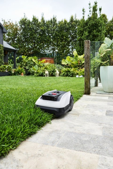 Robot do koszenia trawy Ecovacs Goat O500 Panorama (czarno-biały)