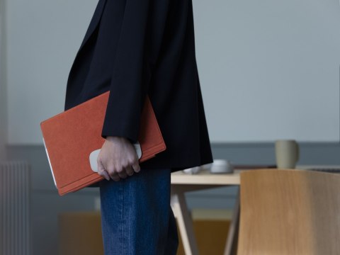 Microsoft Surface Arc Maus - Hellgrau - kommerziell
