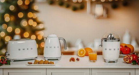 Smeg KLF03WHEU czajnik elektryczny 1,7 l 2400 W Biały
