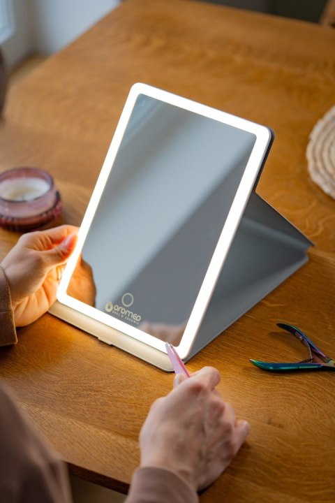 Lusterko do makijażu ORO-MIRROR LED X2 OROMED