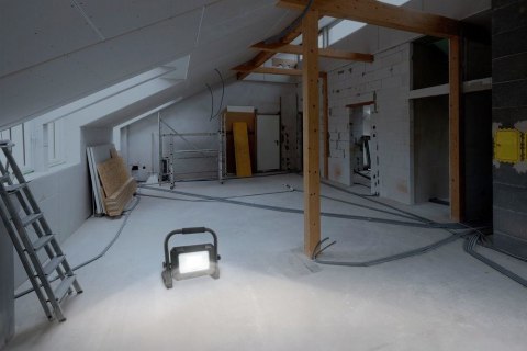 Przenośne światło przemysłowe Ansmann FL50W-R 50 W 4500 lm światło dzienne