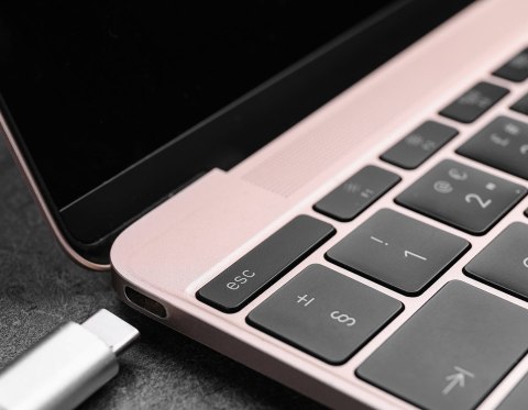 5-IN-1 USB-C HUB W HDMI/1XHDMI 3XUSB3.0 1XUSB-C PORT 5-IN-1 USB-C HUB W HDMI/1XHDMI 3XUSB3.0 1XUSB-C PORT