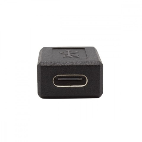 USB-A (m) to USB-C (f) Adapter 10 Gbps USB-A (m) to USB-C (f) Adapter 10 Gbps