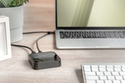DIGITUS STACJA DOKUJĄCA DO SSD M.2 NVME Z FUNKCJĄ KLONOWANIA OFFLINE, USB-C, CZARNA DA-71545 DIGITUS STACJA DOKUJĄCA DO SSD M.2 NVME Z FUNKCJĄ KLONOWANIA OFFLINE, USB-C, CZARNA DA-71545