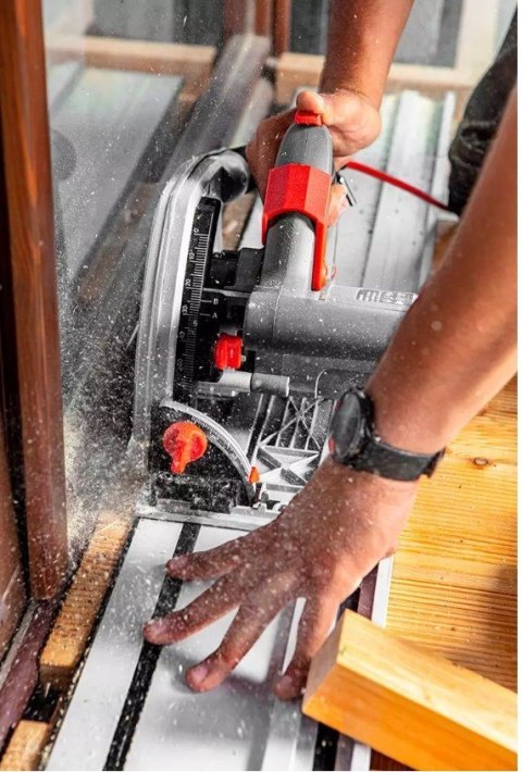 Pilarko-zagłębiarka 1200W Graphite tarcza 165mm Pilarko-zagłębiarka 1200W Graphite tarcza 165mm