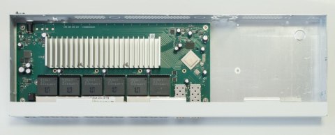 Przełącznik 24xGbE 2 xSFP+CRS326-24G-2S+RM-MX Przełącznik 24xGbE 2 xSFP+CRS326-24G-2S+RM-MX
