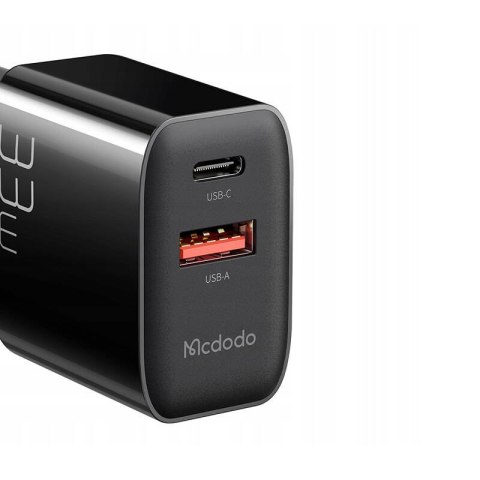 Ładowarka sieciowa Mcdodo CH-0922 USB + USB-C, 33W + kabel USB-C (czarna) Ładowarka sieciowa Mcdodo CH-0922 USB + USB-C, 33W + kabel USB-C (czarna)
