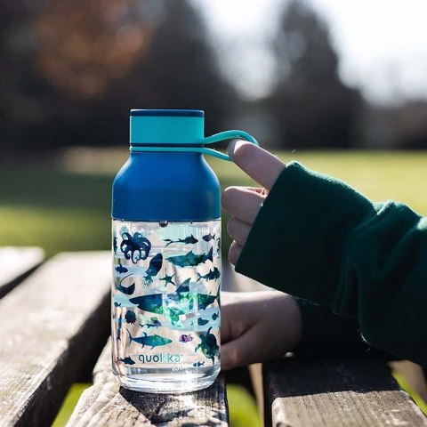 Quokka Ice Kids with strap - Butelka na wodę z tritanu 430 ml z paskiem (Sea Animals) Quokka Ice Kids with strap - Butelka na wodę z tritanu 430 ml z paskiem (Sea Animals)