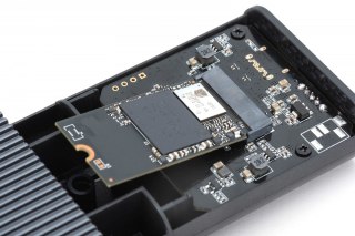 Obudowa USB 4.0 Typ C na dysk SSD M.2 NVMe 40 Gbps aluminiowa, beznarzędziowa
