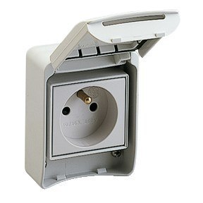 Gniazdo Pratika standard francuski IP65, 10-16A (81140) Gniazdo Pratika standard francuski IP65, 10-16A (81140)